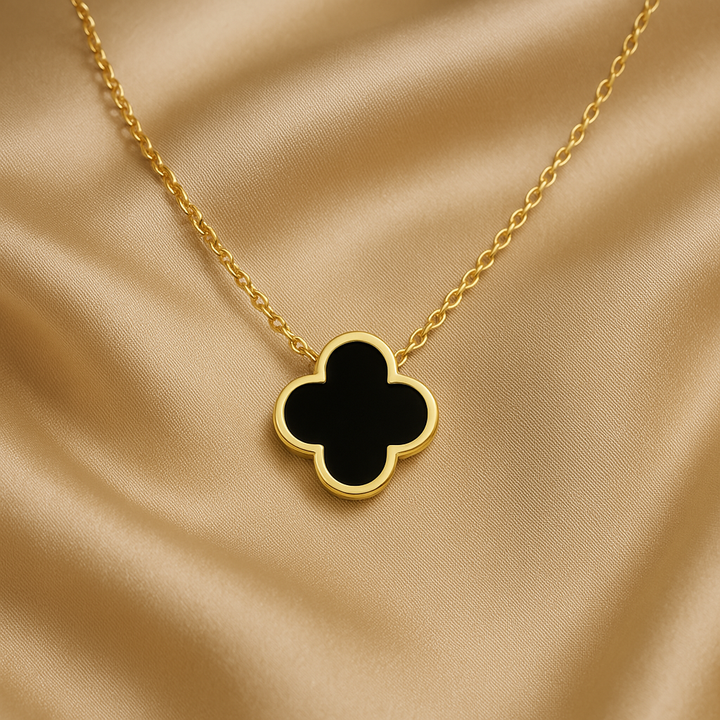 CLOVER | BLACK NECKLACE
